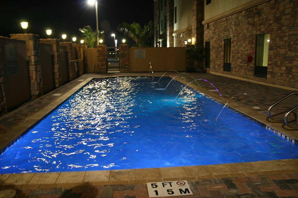 Hampton Inn & Suites Mission Ανέσεις φωτογραφία