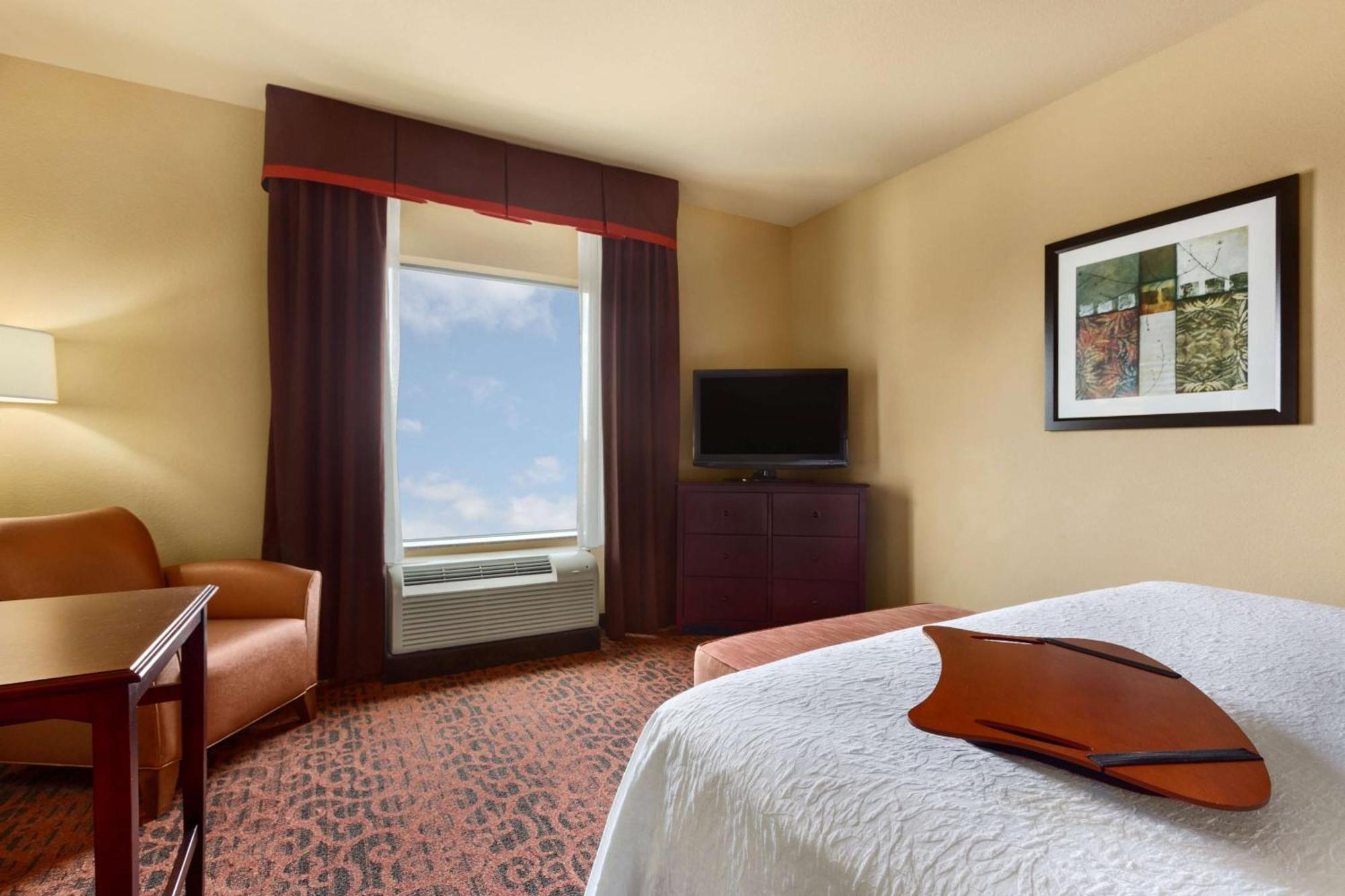Hampton Inn & Suites Mission Εξωτερικό φωτογραφία