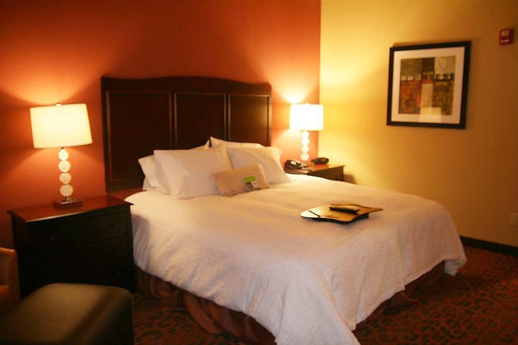 Hampton Inn & Suites Mission Δωμάτιο φωτογραφία